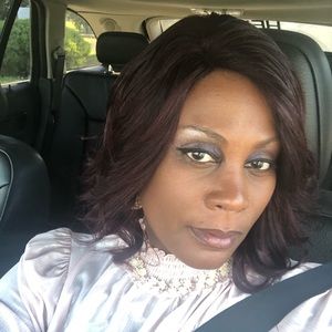 Meet your Posher, Cindy